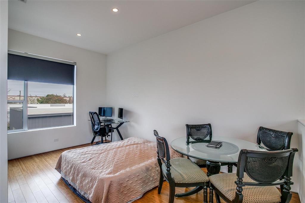4401 Roseland Condo - Residential