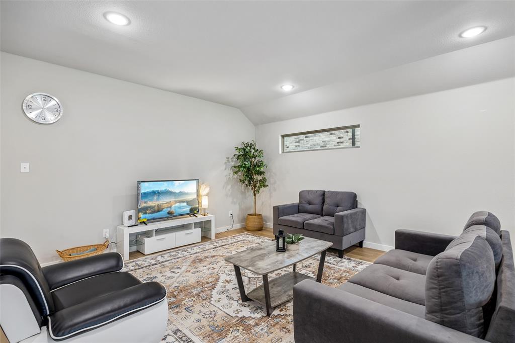 Lakepointe Ph III - Residential