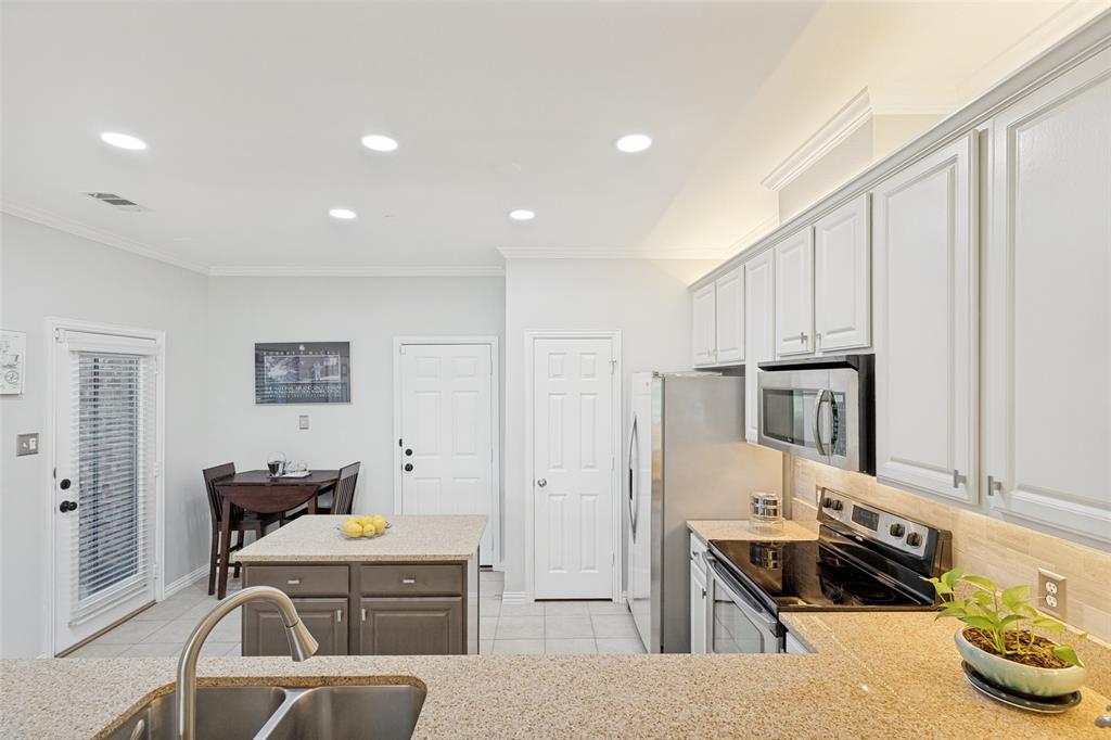 Villas In The Park Ph I - Residential