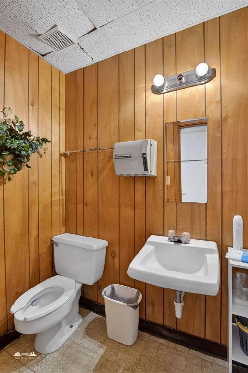 Oakmont Sub - Commercial Sale