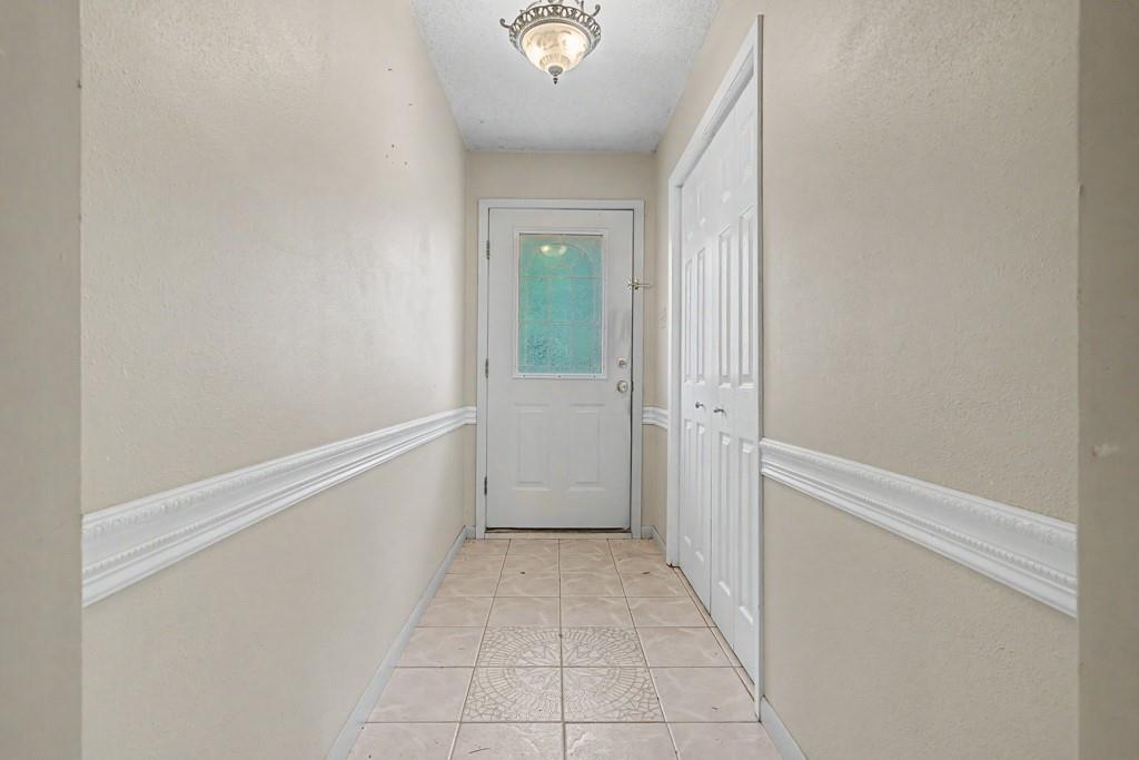 S7320 - WAIN MANOR - Residential