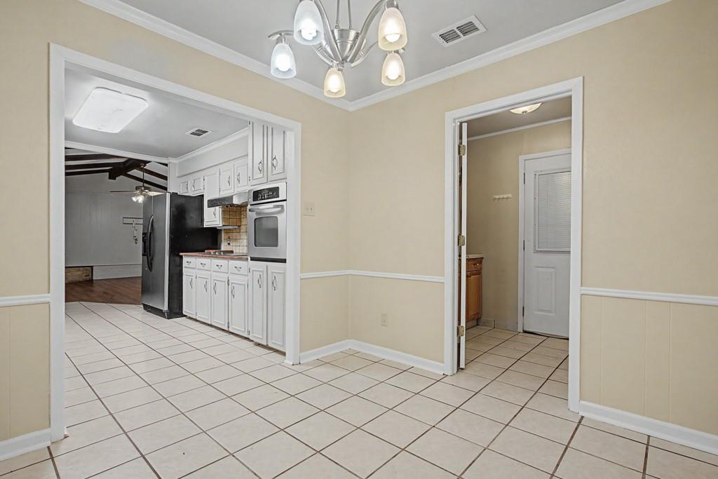 S7320 - WAIN MANOR - Residential