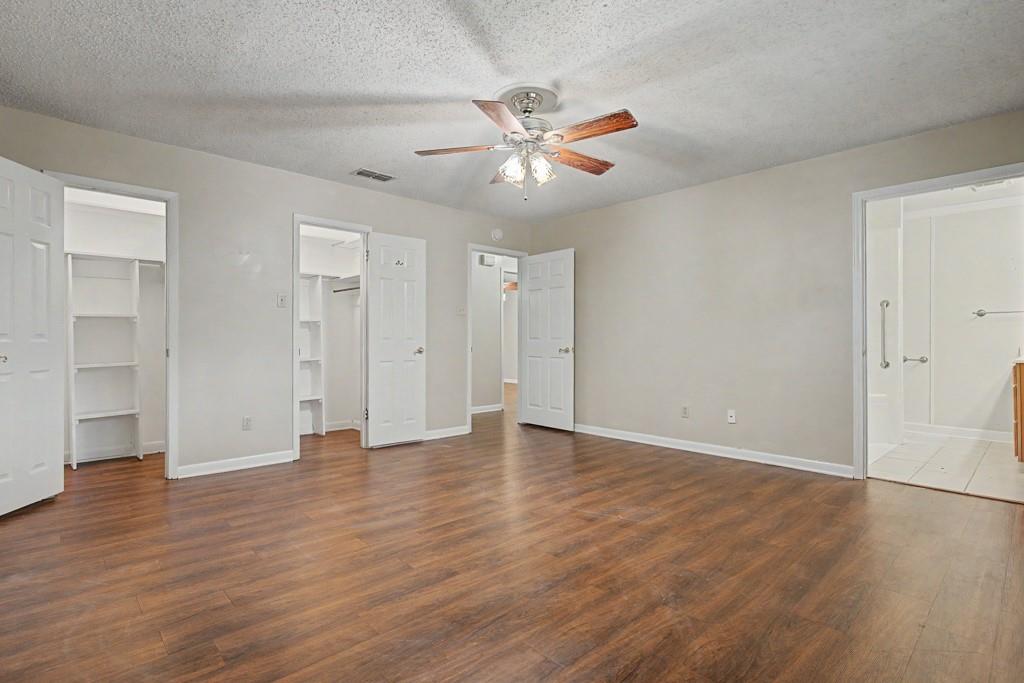 S7320 - WAIN MANOR - Residential