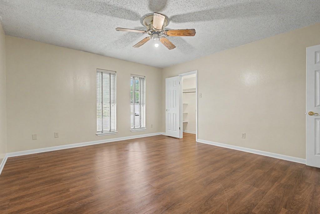S7320 - WAIN MANOR - Residential