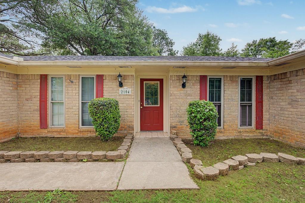 S7320 - WAIN MANOR - Residential