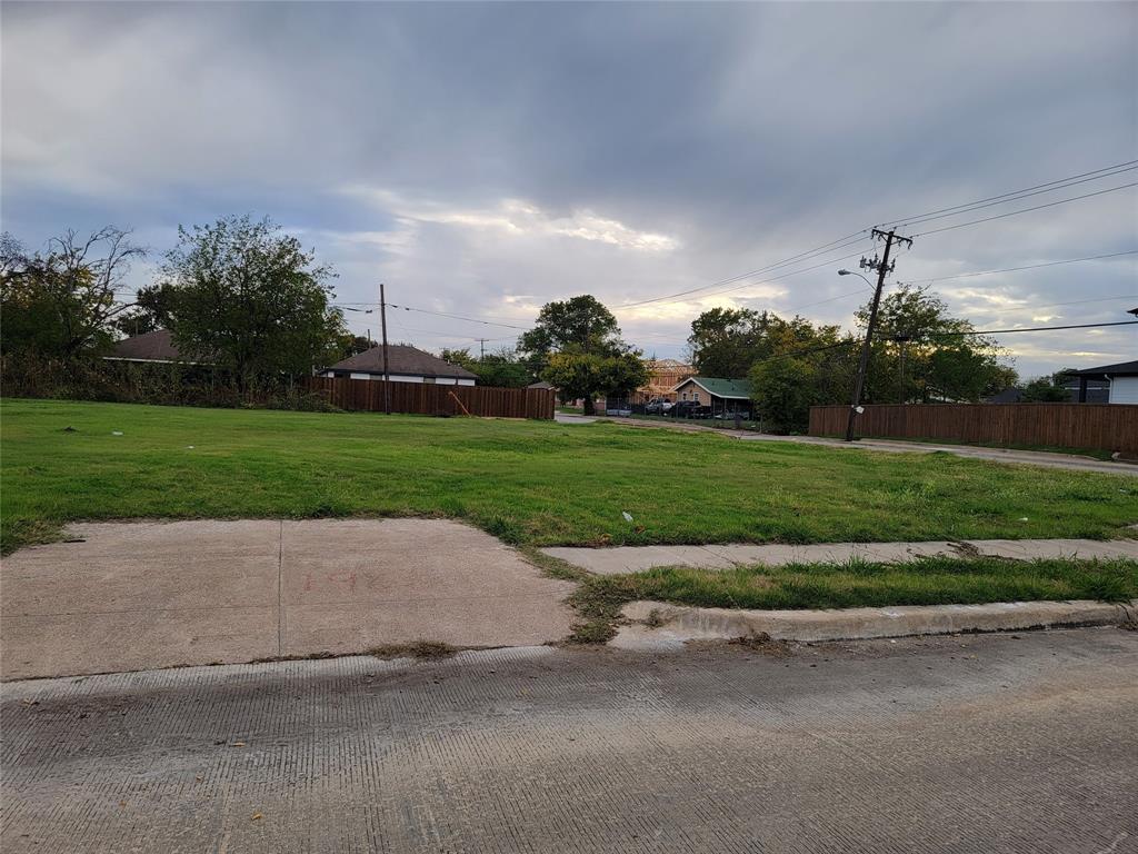 LOCATION! LOCATION! LOCATION! Calling all Builders, Investors, and Landlords looking for a Prime Lot or Lots located in the Heart of the Popular and Surging Victory Gardens area of Trinity Groves! After many years, the Seller finally decided to list this sought after lot, along with 1956 and 1962 Morris Street! All three lots side by side and can be purchased together or individually! The old church has been demolished to make room for New Construction! There are New Builds Across the Street, Around the Corner, and Throughout the Community! Building a New Three Story Contemporary with a Roof Top Deck will provide Magnificent Views of the Beautiful Trinity Grooves Skyline! Investors wanting to take advantage of a safe investment can park their cash here for a few years! Property Values in this area are Booming! Close to Bickers Park, Deep Ellum, Downtown Dallas, Great Restaurants, and all the Major Freeways! Buy One or Buy All! Send you Buyers by to see this lot before it gets away!