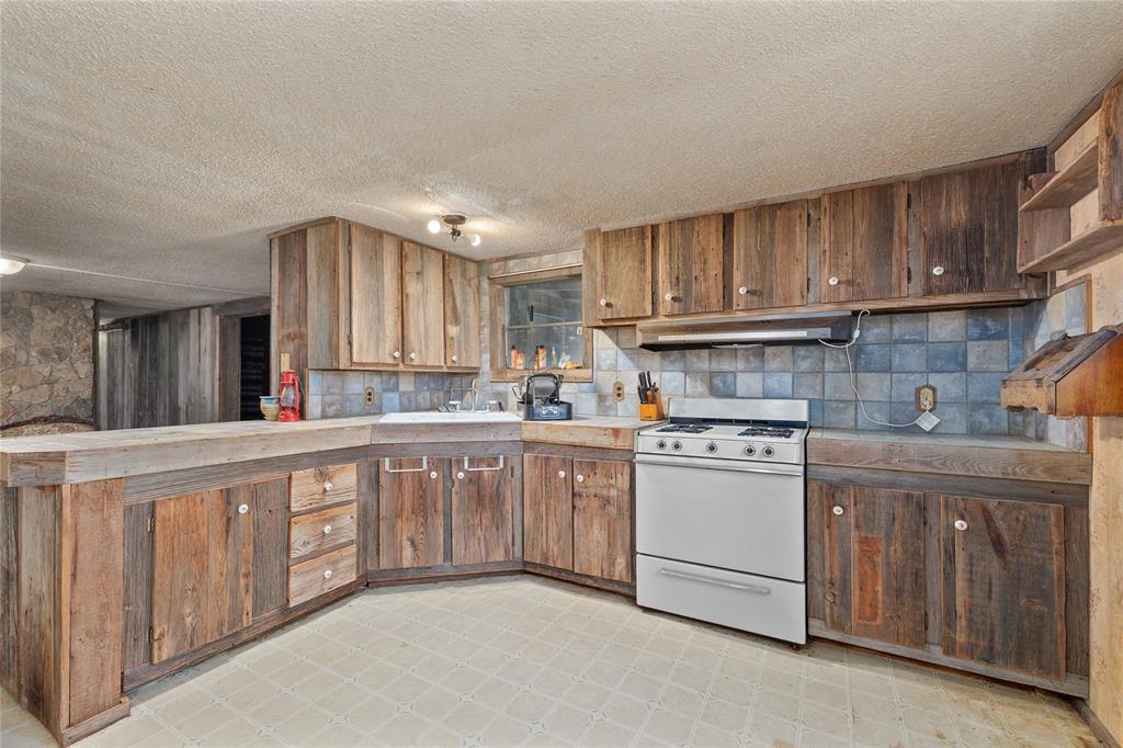 Country Oaks Estates - Residential