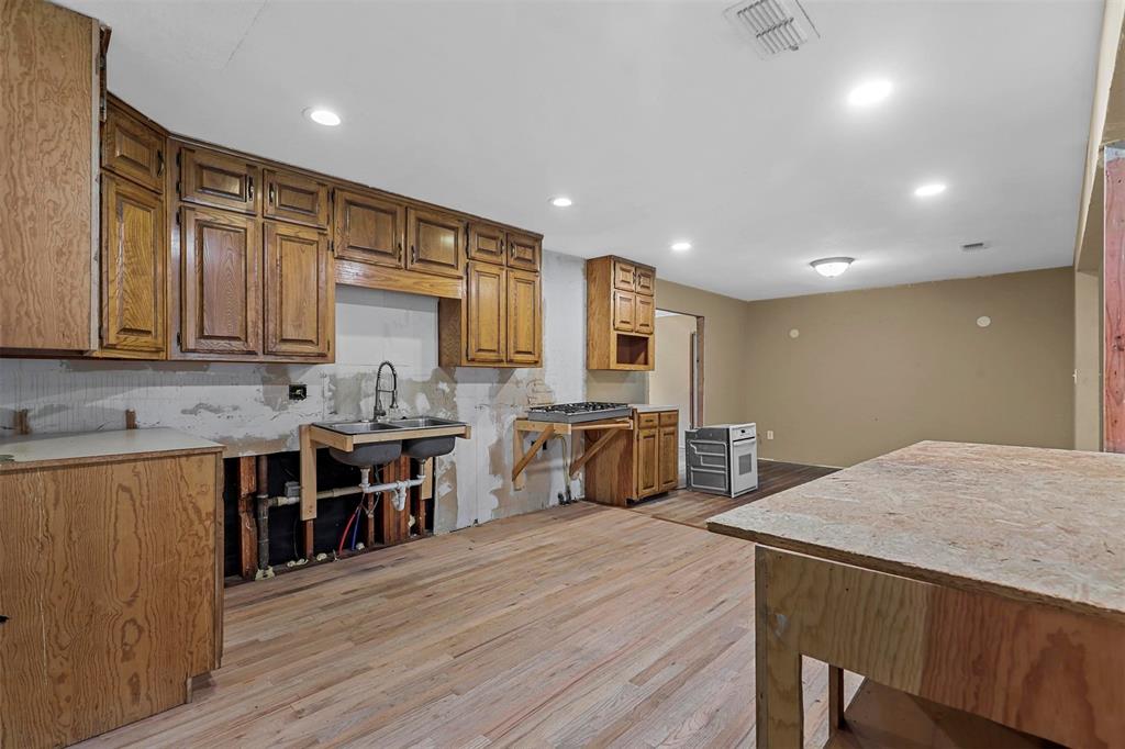 Potts T J Add - Residential