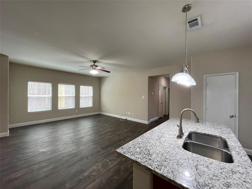 Villages Of Chisholm Ridge Th - Residential