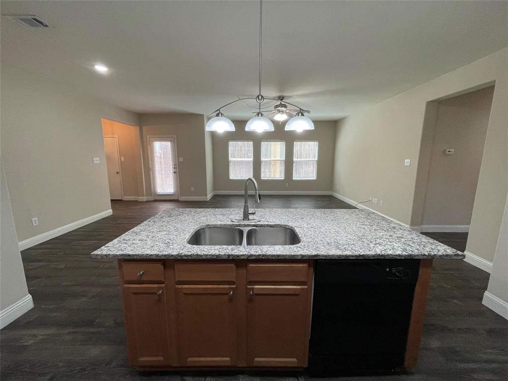 Villages Of Chisholm Ridge Th - Residential