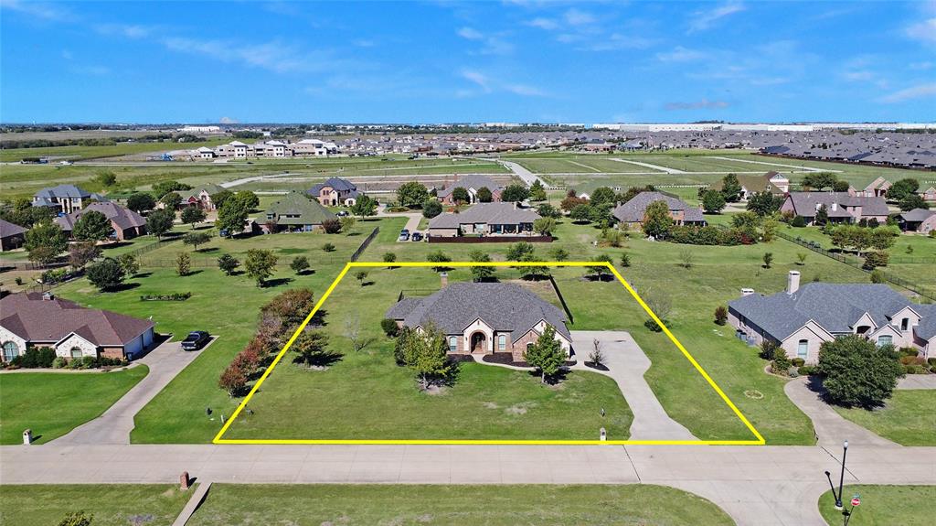 Stunning 5 bed, 3 bath, 3 car garage home with a POOL on a 1 acre lot is located in the desirable Grandview Estates!
As you enter the home, you will be greeted by a spacious and inviting living room, dining and office with refinished
hardwood floors and a beautiful fireplace. The kitchen features stainless steel appliances including a new stove,
dishwasher, and vent hood, as well as a new backsplash and floor tile. The countertops have been updated with
beautiful new quartz. The bedrooms are generously sized, with new carpeting throughout. The bathrooms have also
been fully renovated. A standout feature of this home is the sparkling pool, perfect for summer days and warm
evenings. The 3 car garage has epoxy flooring and decking above the garage for storage. Other updates in 2022
include new roof, AC unit, all duct work, sprinklers around the house, aerobics septic system, flood lights, pool pump
and fresh paint throughout, electrical and plumbing. NO MUD, NO PID, TAX RATE 1.80%