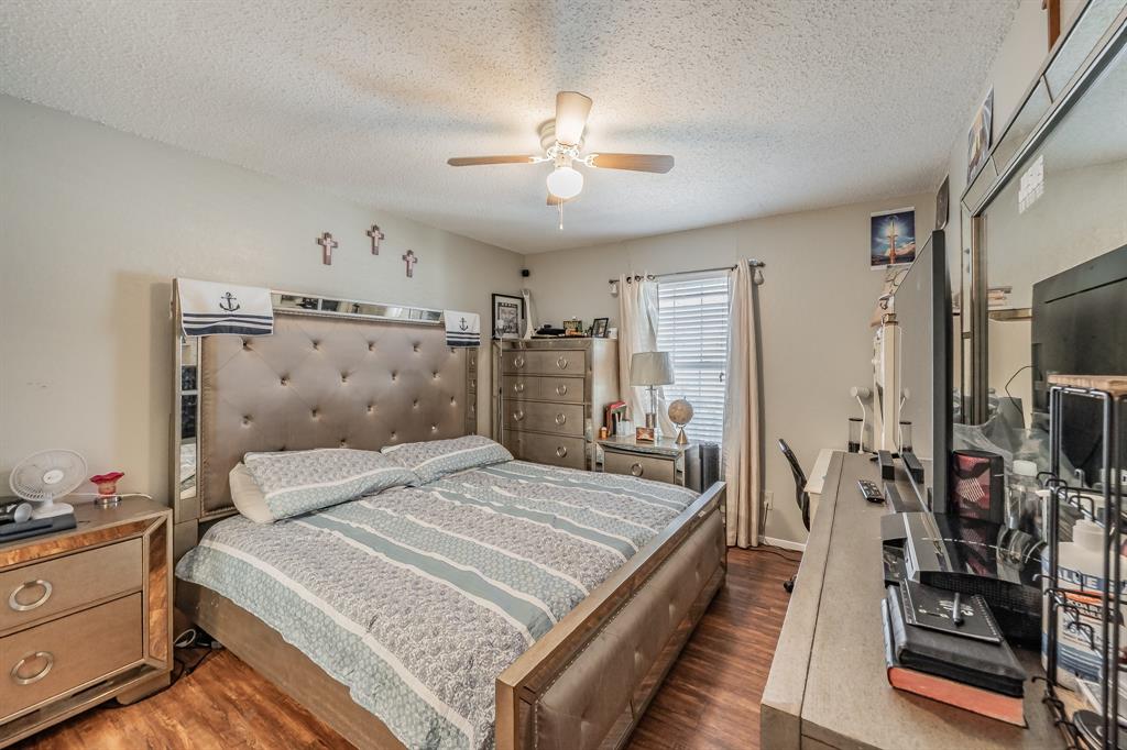 Cedar Ridge At Hurst Twnhms - Residential