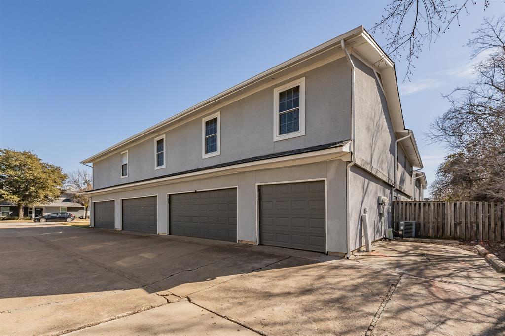 Cedar Ridge At Hurst Twnhms - Residential
