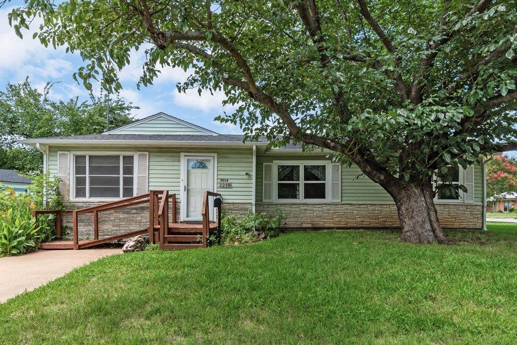 Ridgecrest 02 - Residential