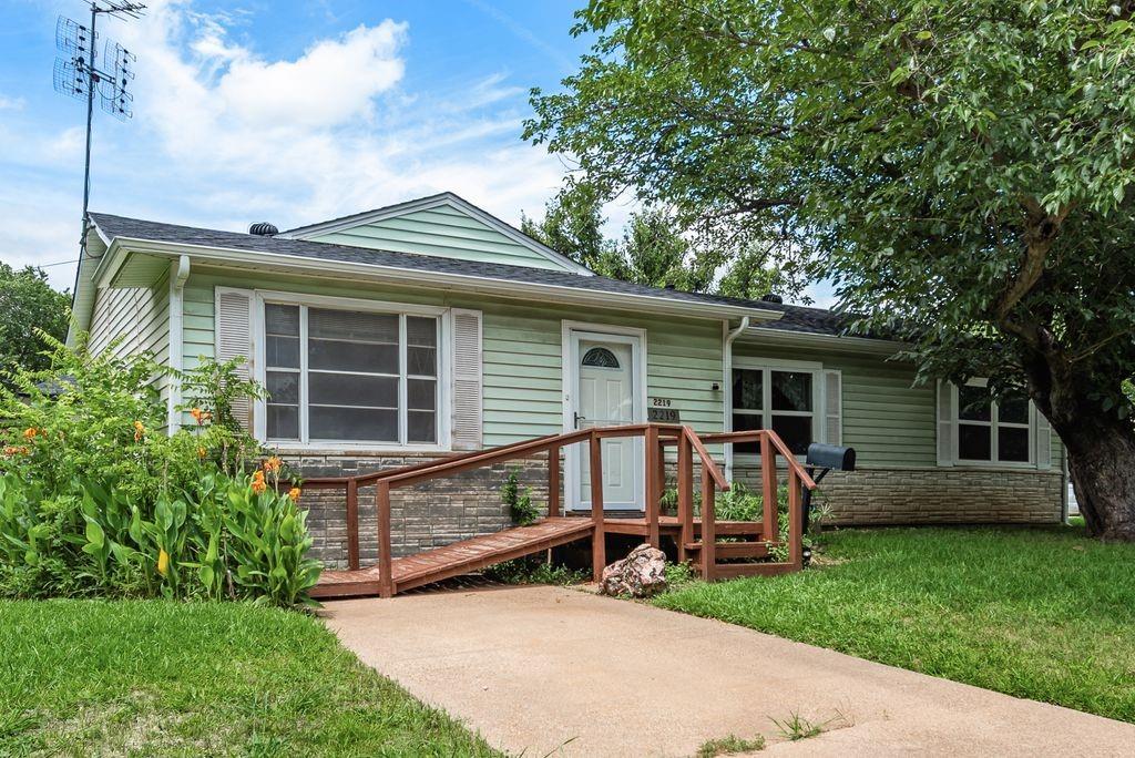 Ridgecrest 02 - Residential