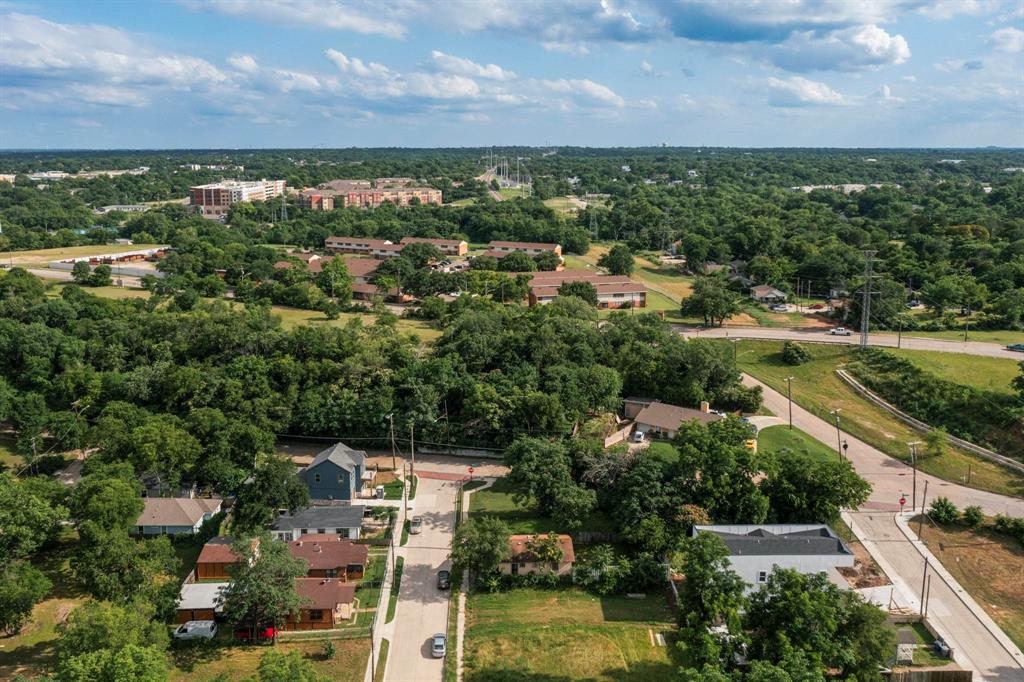 Meadowmere - Land