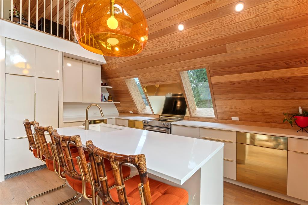Point La Vista - Residential