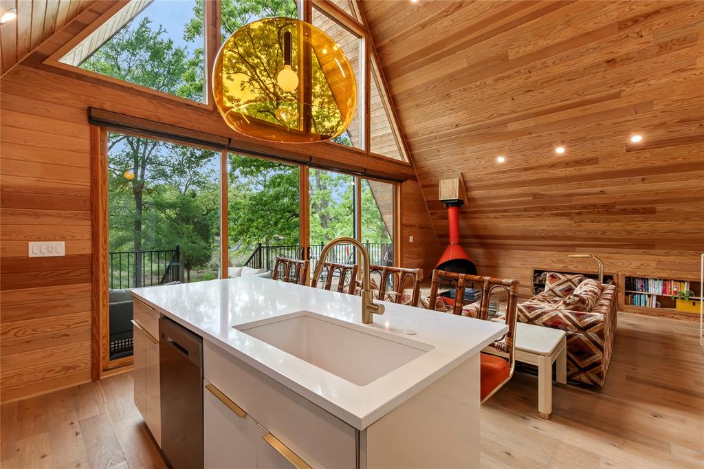 Point La Vista - Residential