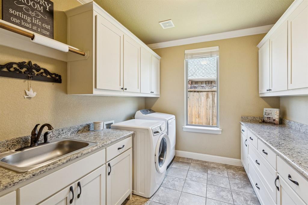 The Oaks Ph One - Residential