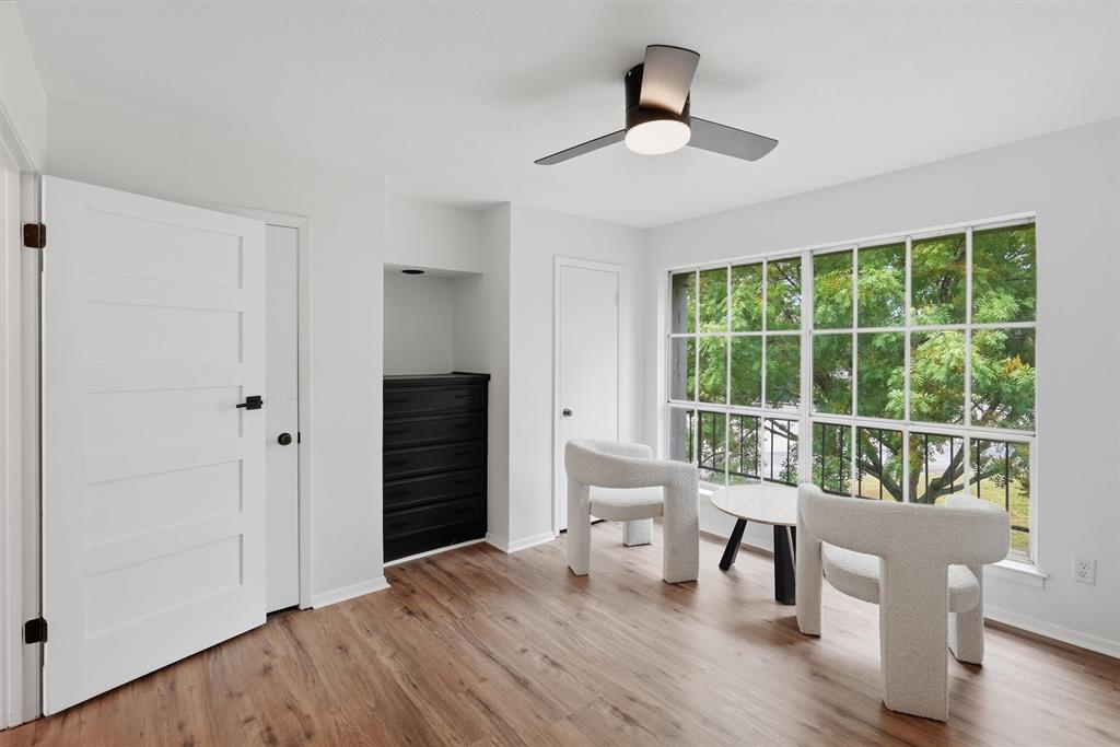 DeCordova Bend - Lakeview Twnhse Estate - Residential