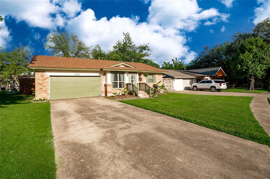 English Estates - Residential