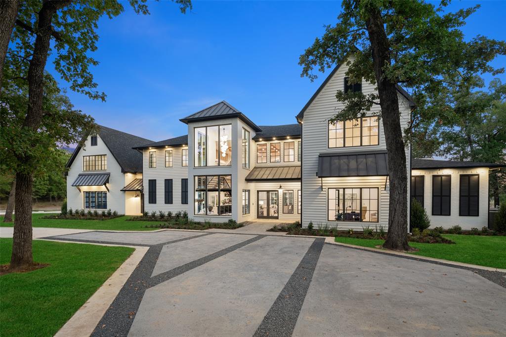 Pinnacle Club - Residential