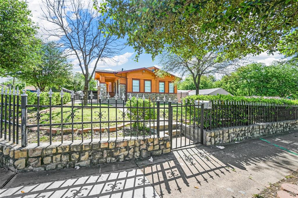 Terrace Home - Residential