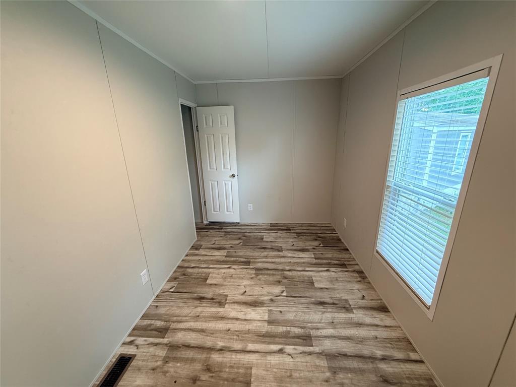 Brinwood Shores Add Sec B - Residential