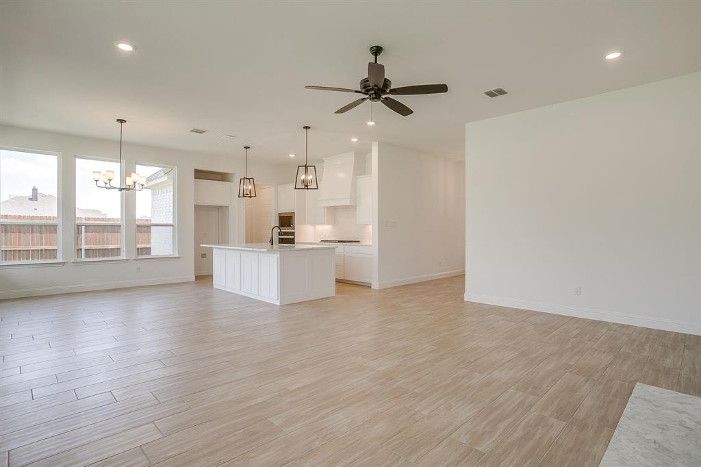 Whitestone Crest - Residential