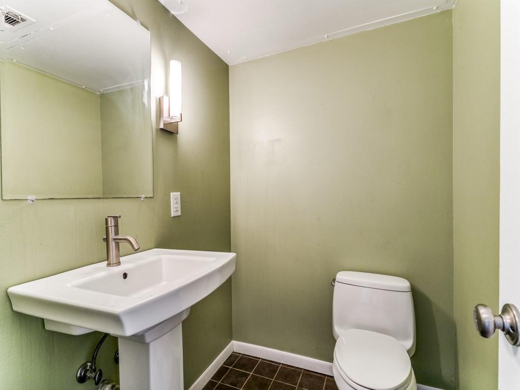 Bowser Ave Condo 4112 - Residential Lease