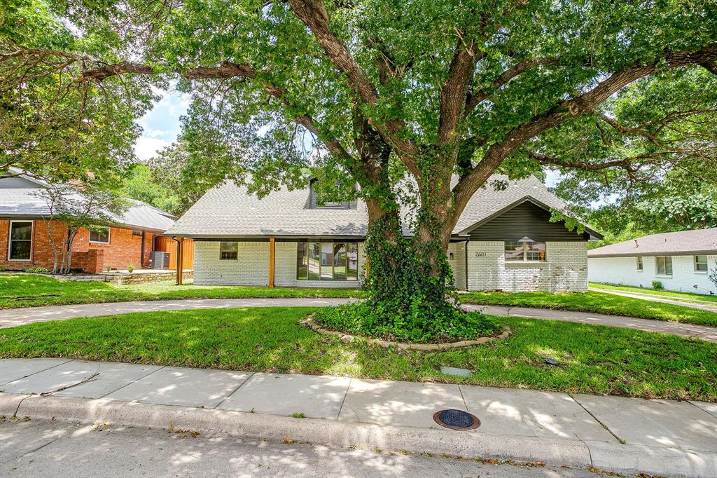 Briarwood Estates 8 - Residential