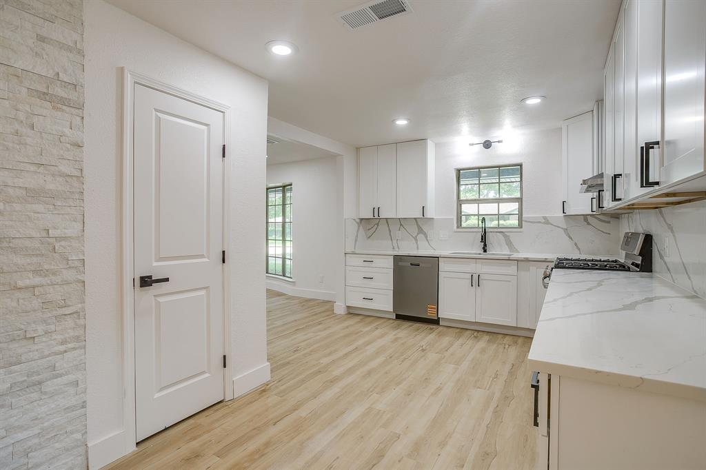 Briarwood Estates 8 - Residential