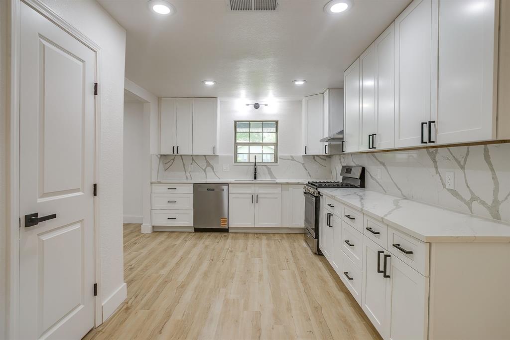 Briarwood Estates 8 - Residential