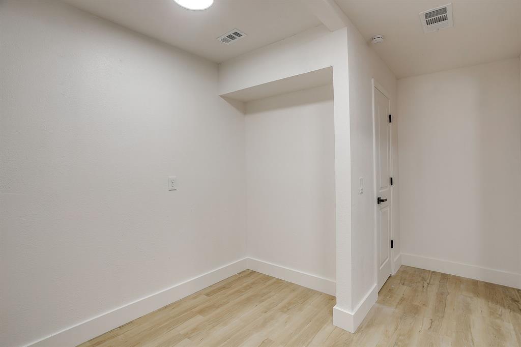 Briarwood Estates 8 - Residential