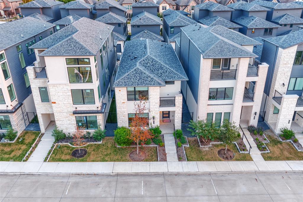 Danielle At Craig Ranch, The - Residential