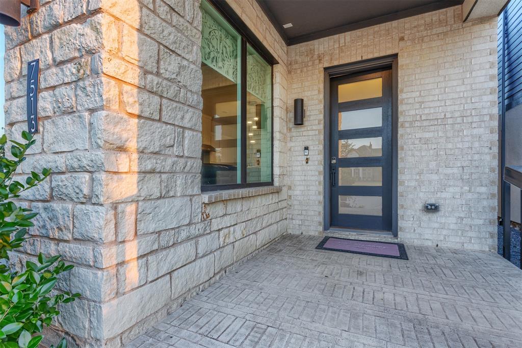 Danielle At Craig Ranch, The - Residential