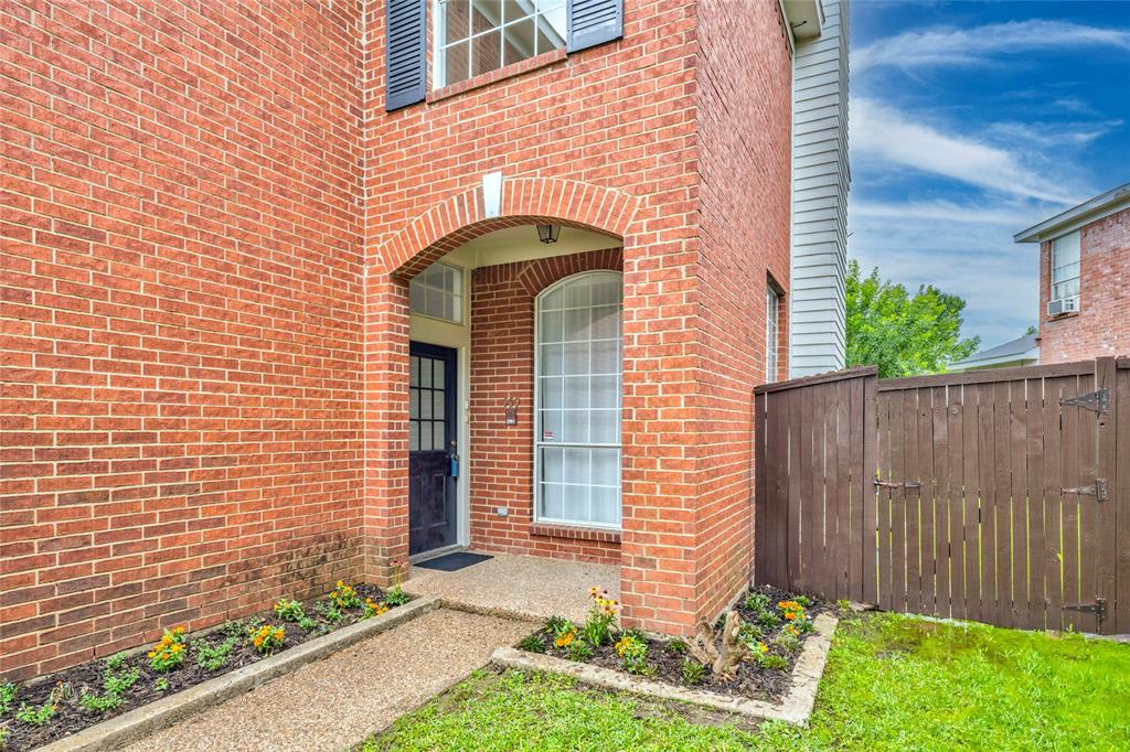 Raintree Village - Residential