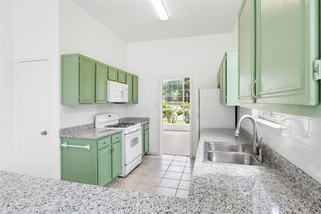 Raintree Village - Residential