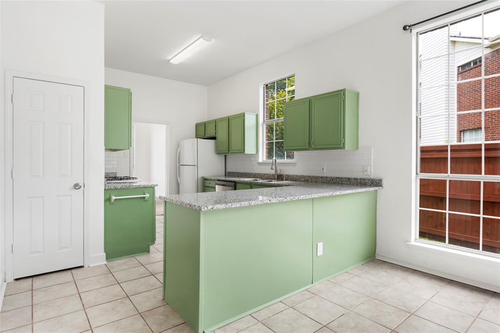 Raintree Village - Residential