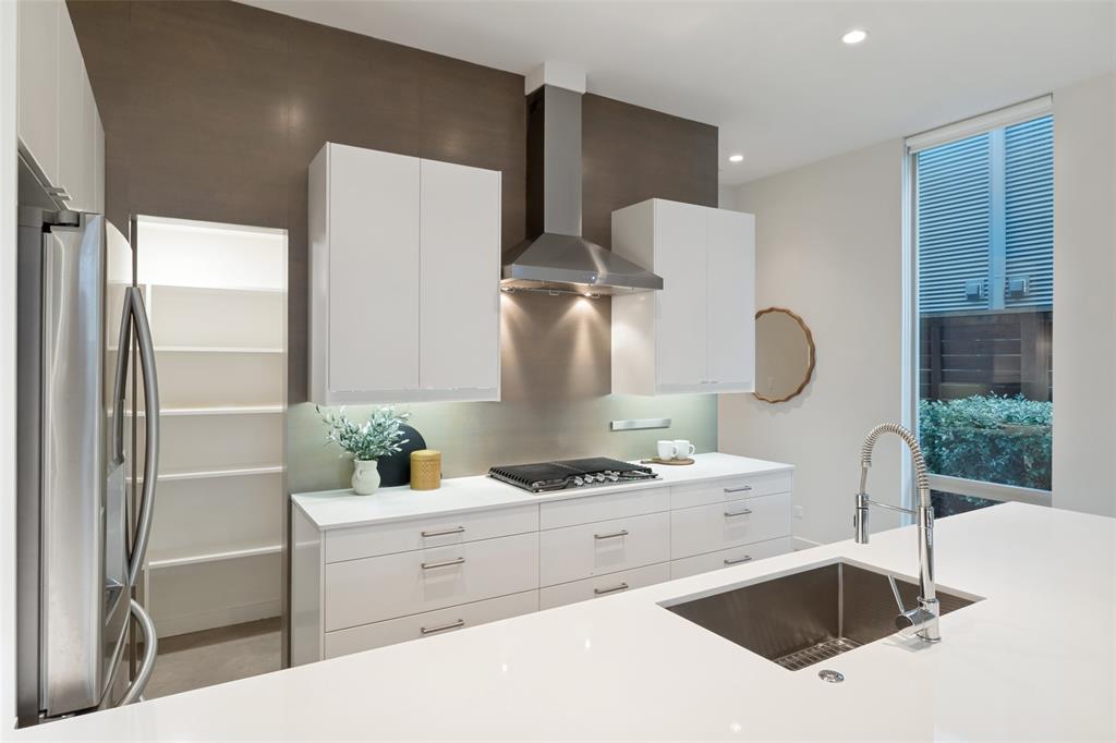 Ross Ave - Residential