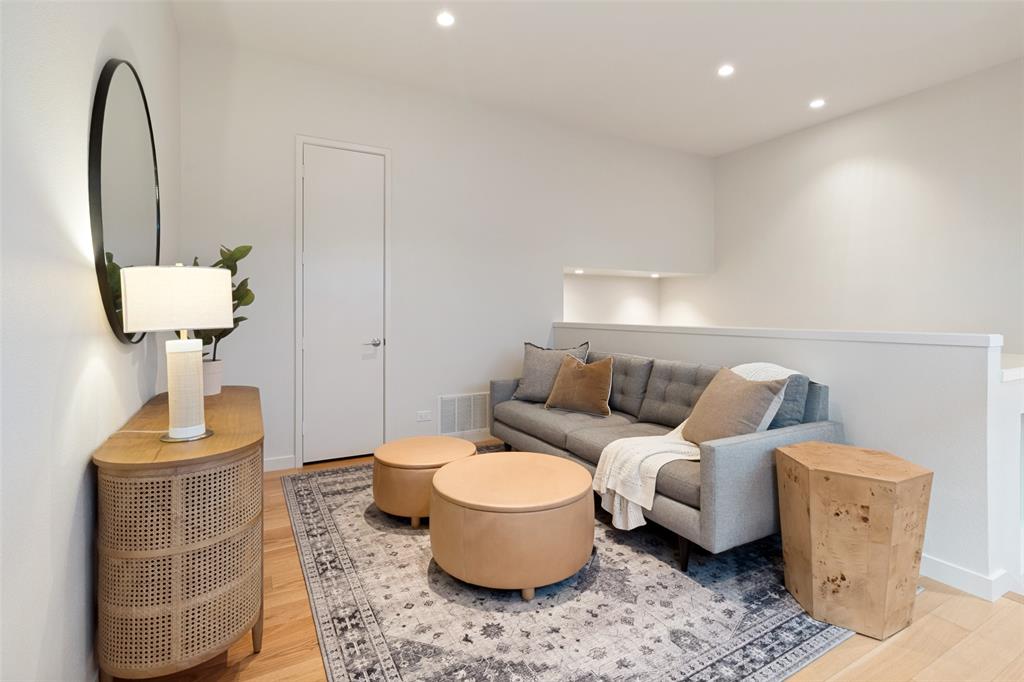 Ross Ave - Residential