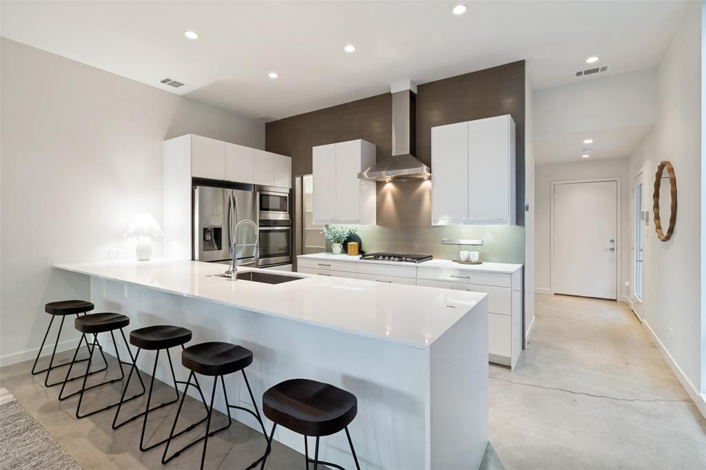 Ross Ave - Residential