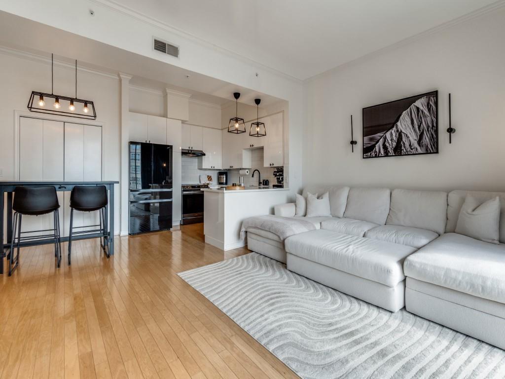 Renaissance On Turtle Creek Condo - Residential