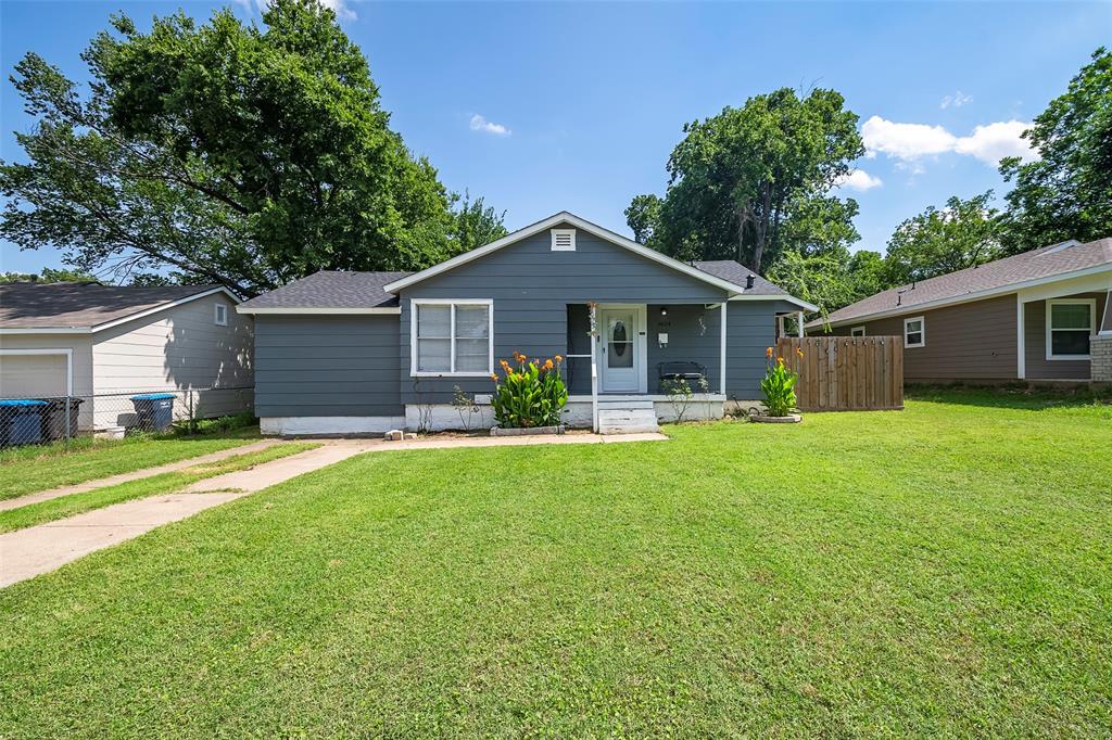 Charming home located in established Fort Worth Neighborhood, 3 bedroom, 1 bath home offering 1,042 square feet of comfortable living space in a quiet, established neighborhood.  This inviting property feature a bright and functional layout.  Enjoy a generously sized backyard with plenty of room for entertaining, gardening or future additions.  The home is nestled on a quiet street just minutes from downtown.  This home is full of potential and ready for a personal touch.