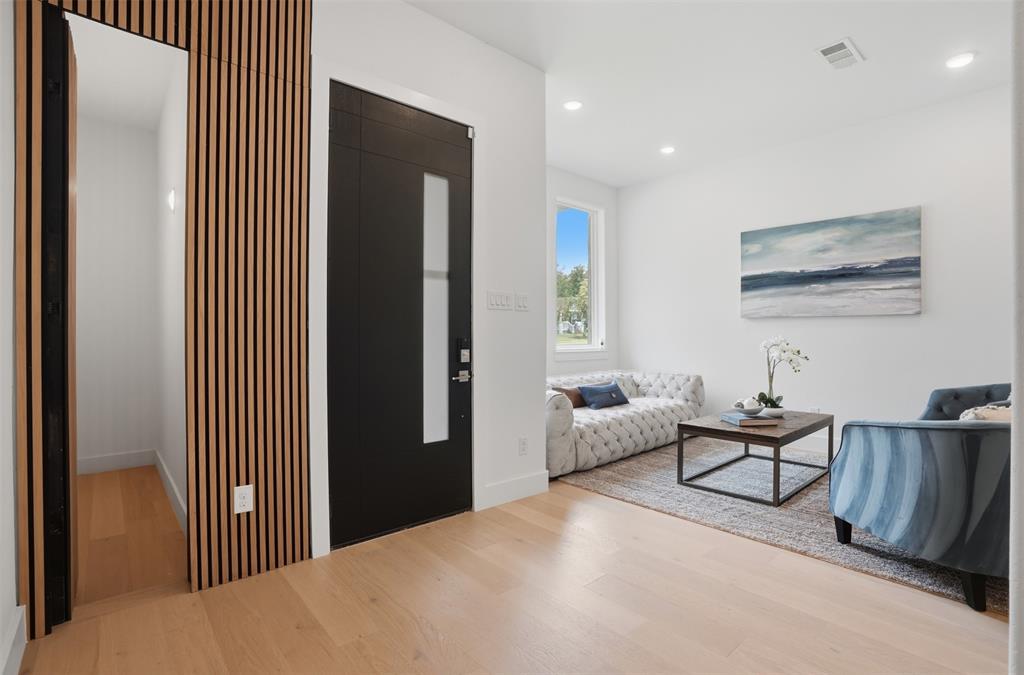 Mount Auburn - Residential