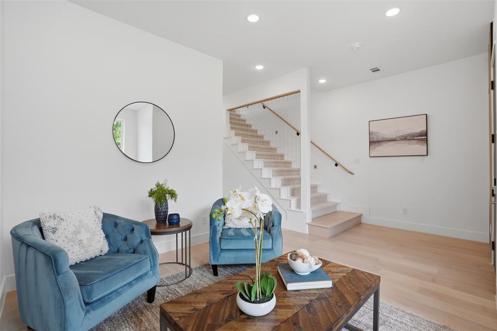 Mount Auburn - Residential