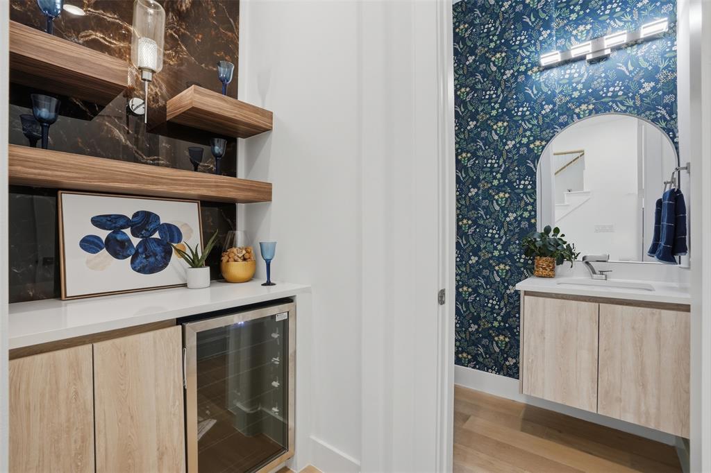 Mount Auburn - Residential