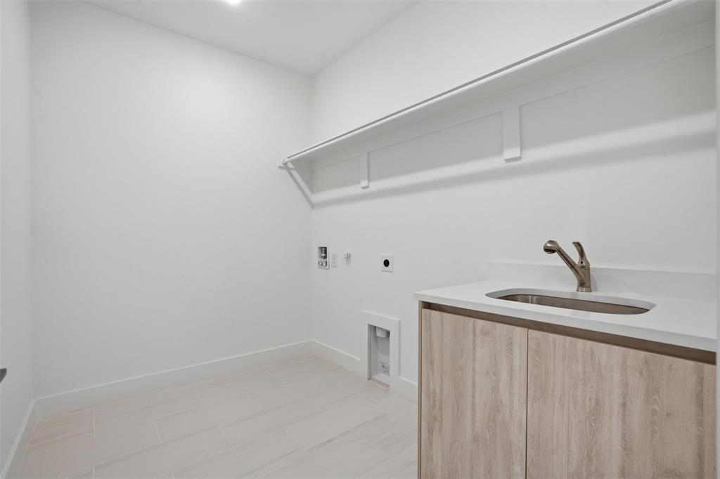 Mount Auburn - Residential