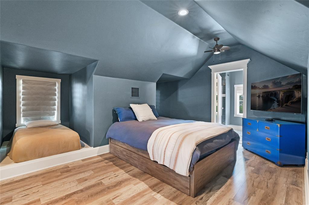Gainesbend Park Lake - Residential