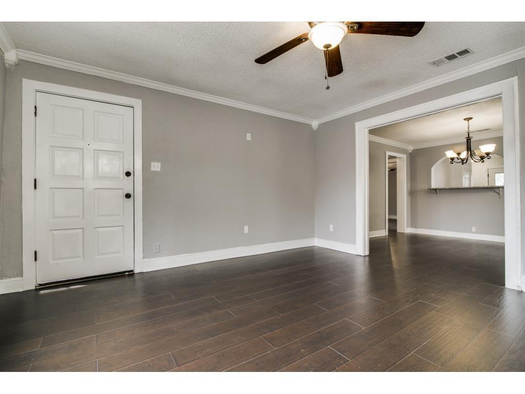 Miller & Stemmons Ballards - Residential